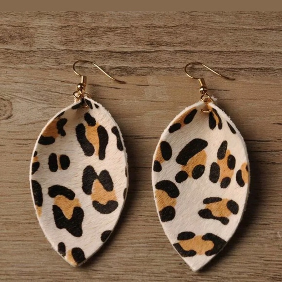 independent Jewelry - Leopard print leather leaf earrings
